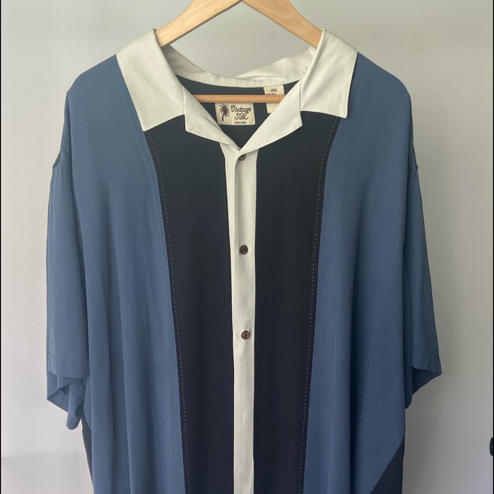 Mens short sleeve. Vintage silk